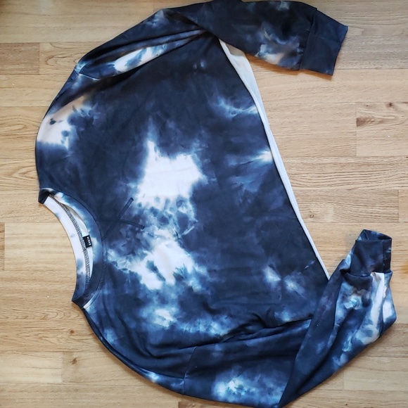 Shein Crop Long Sleeve - Picture 1 of 4